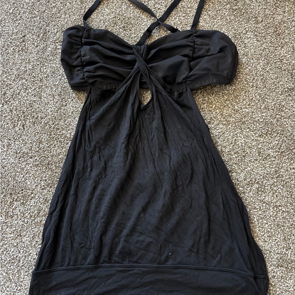 Lululemon top size 6